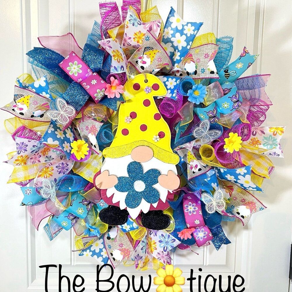 Handmade Spring/ Summer Daisy Butterfly Gnome Prelit Ribbon Wreath 22 in LED W2